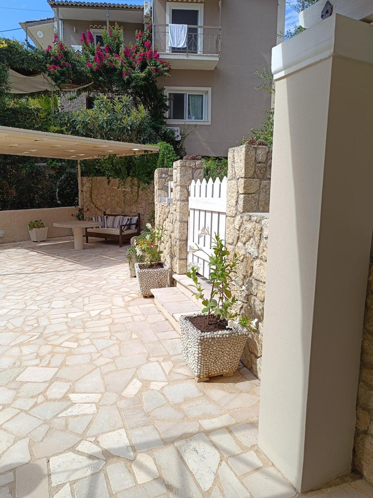 Villa Mikalef Perama (Corfu)